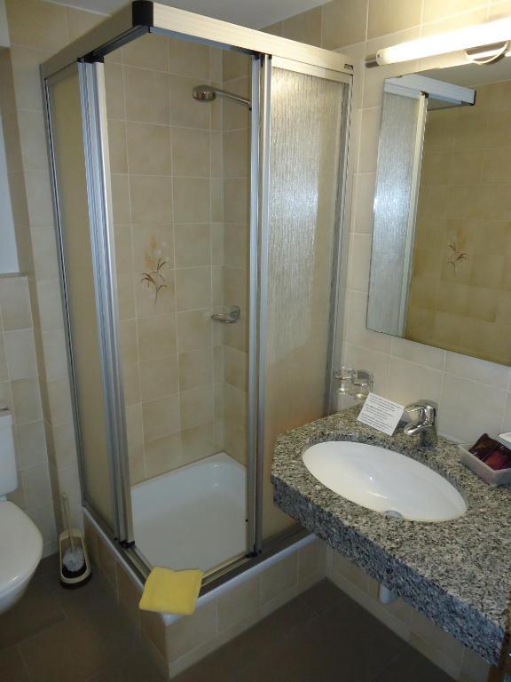 Hotel Monte-Moro Saas-Almagell Oda fotoğraf